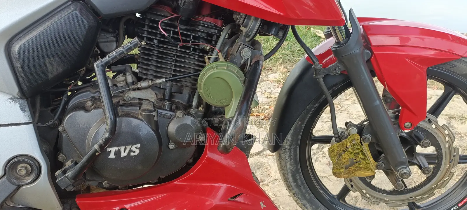 TVS Apache 160 4V 2018 Red