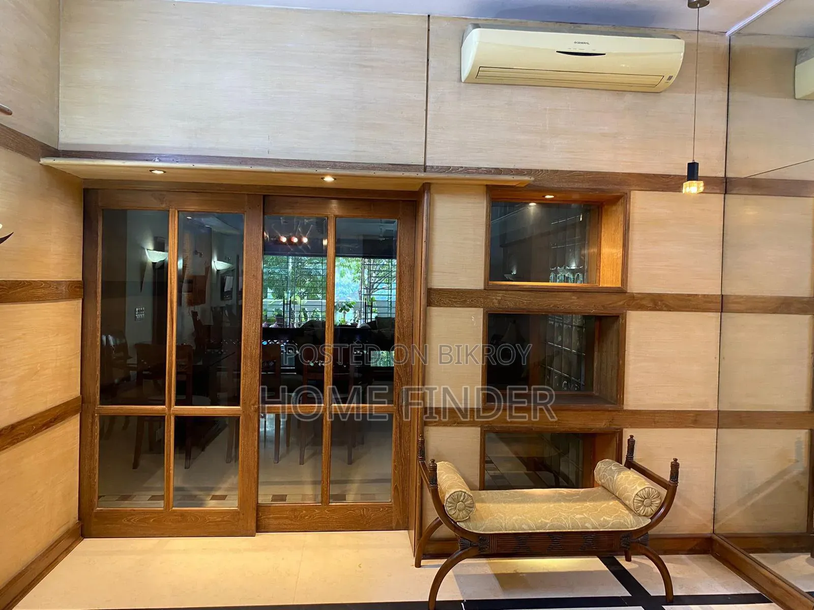 গুলশানে ফার্নিশড ৩ বেডরুমের অ্যাপার্টমেন্ট ভাড়ার জন্য