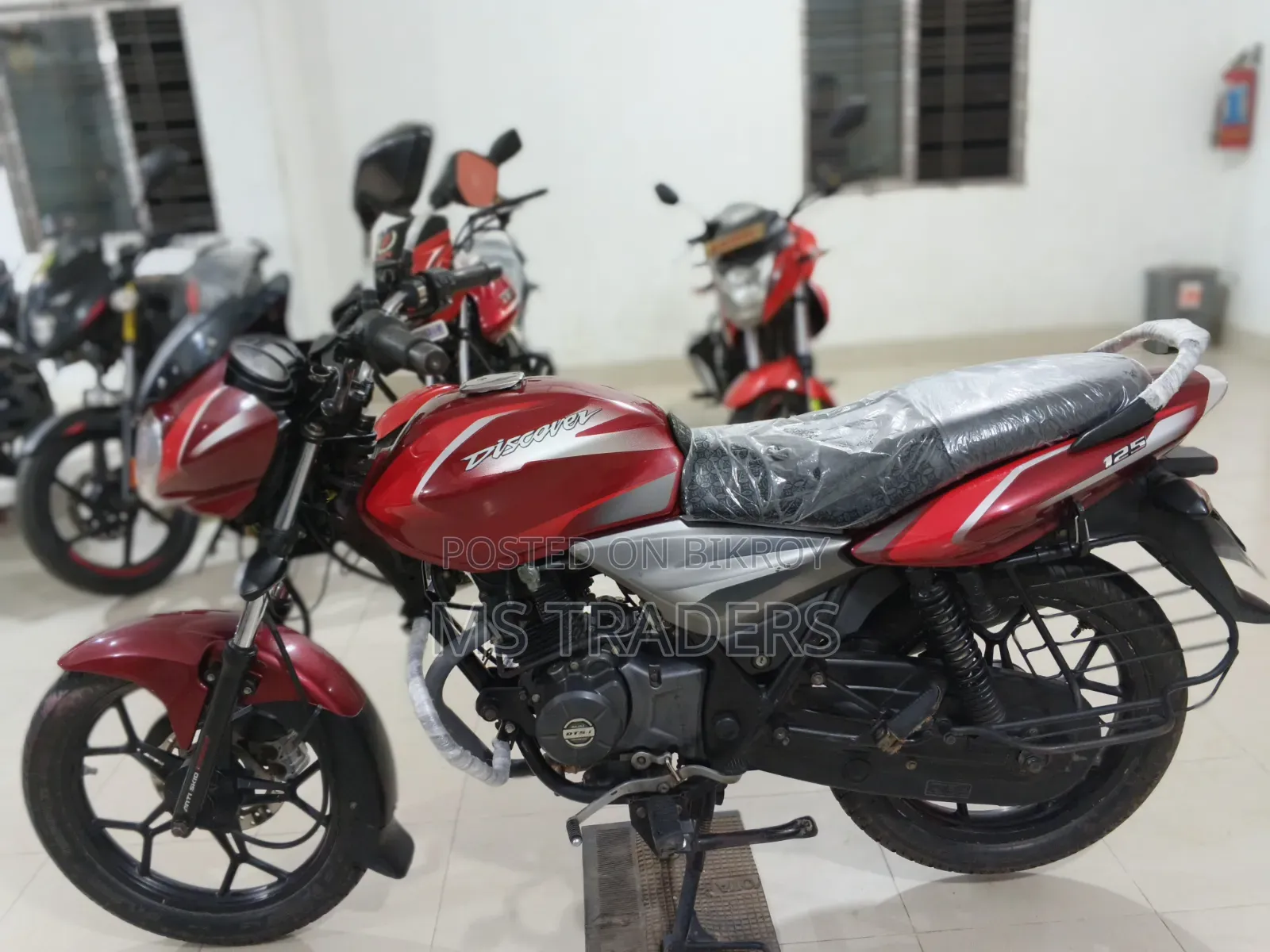 Bajaj Discover 125 2021 Red