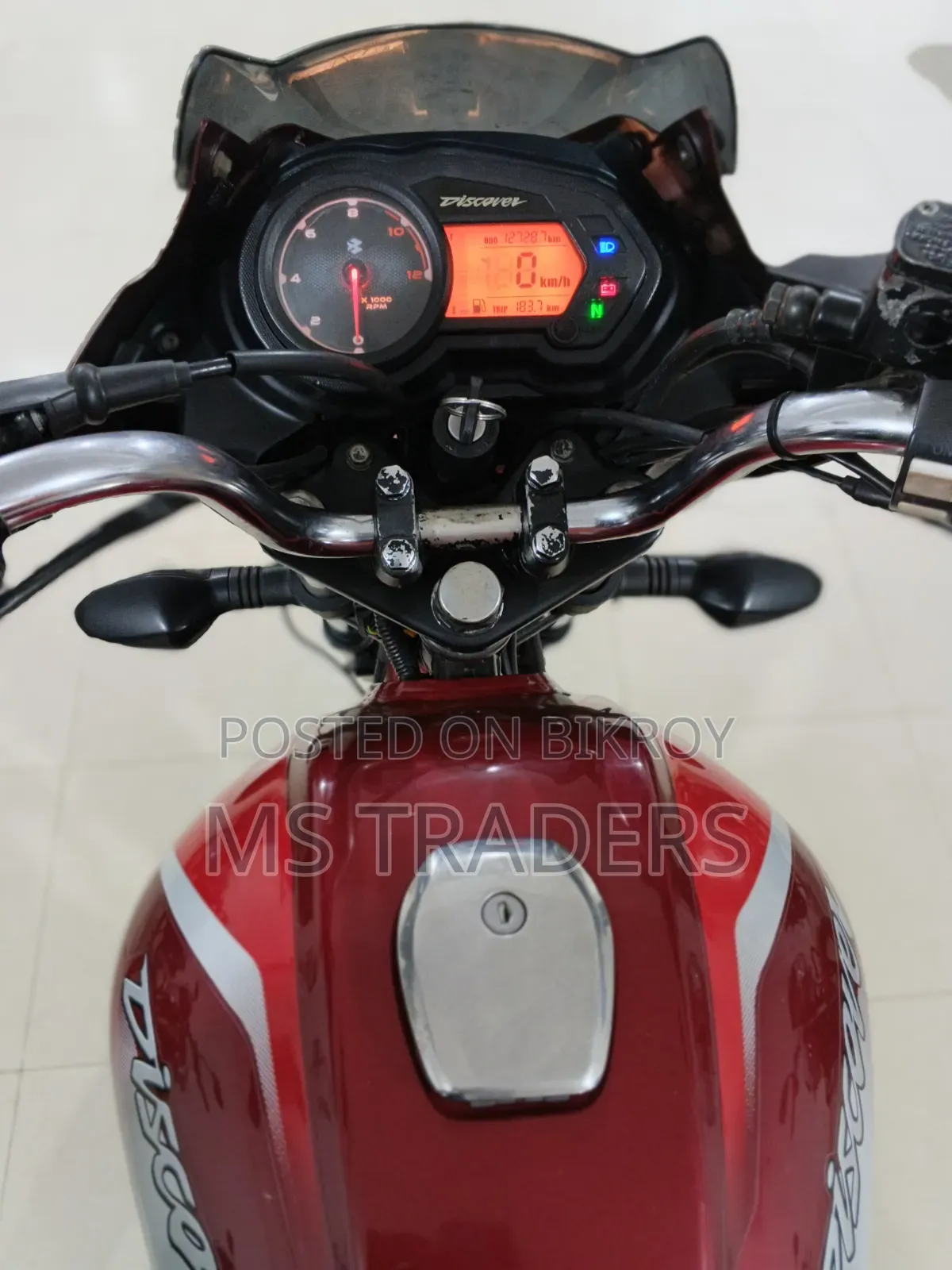 Bajaj Discover 125 2021 Red