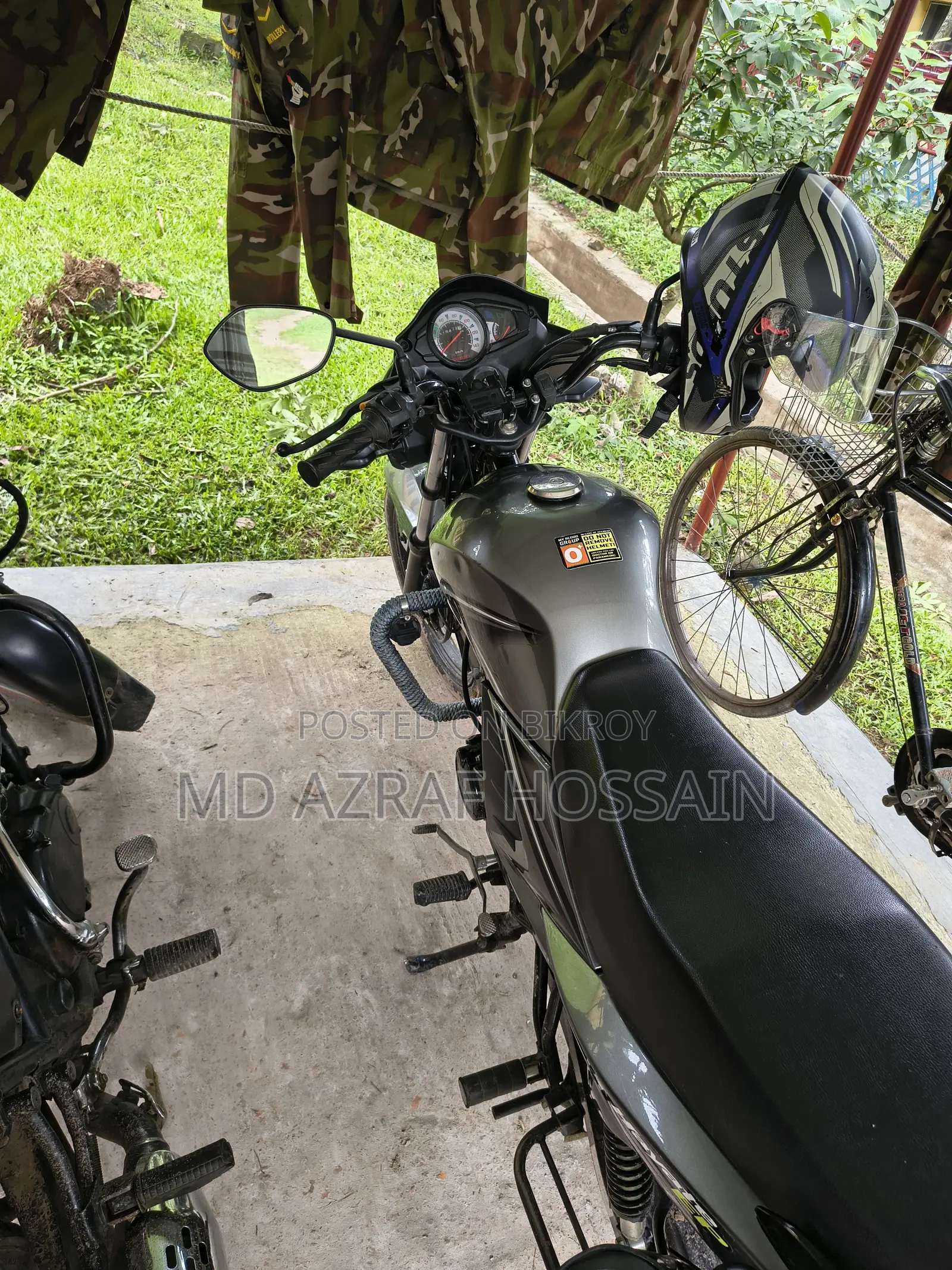 Suzuki Hayate 2022 Gray