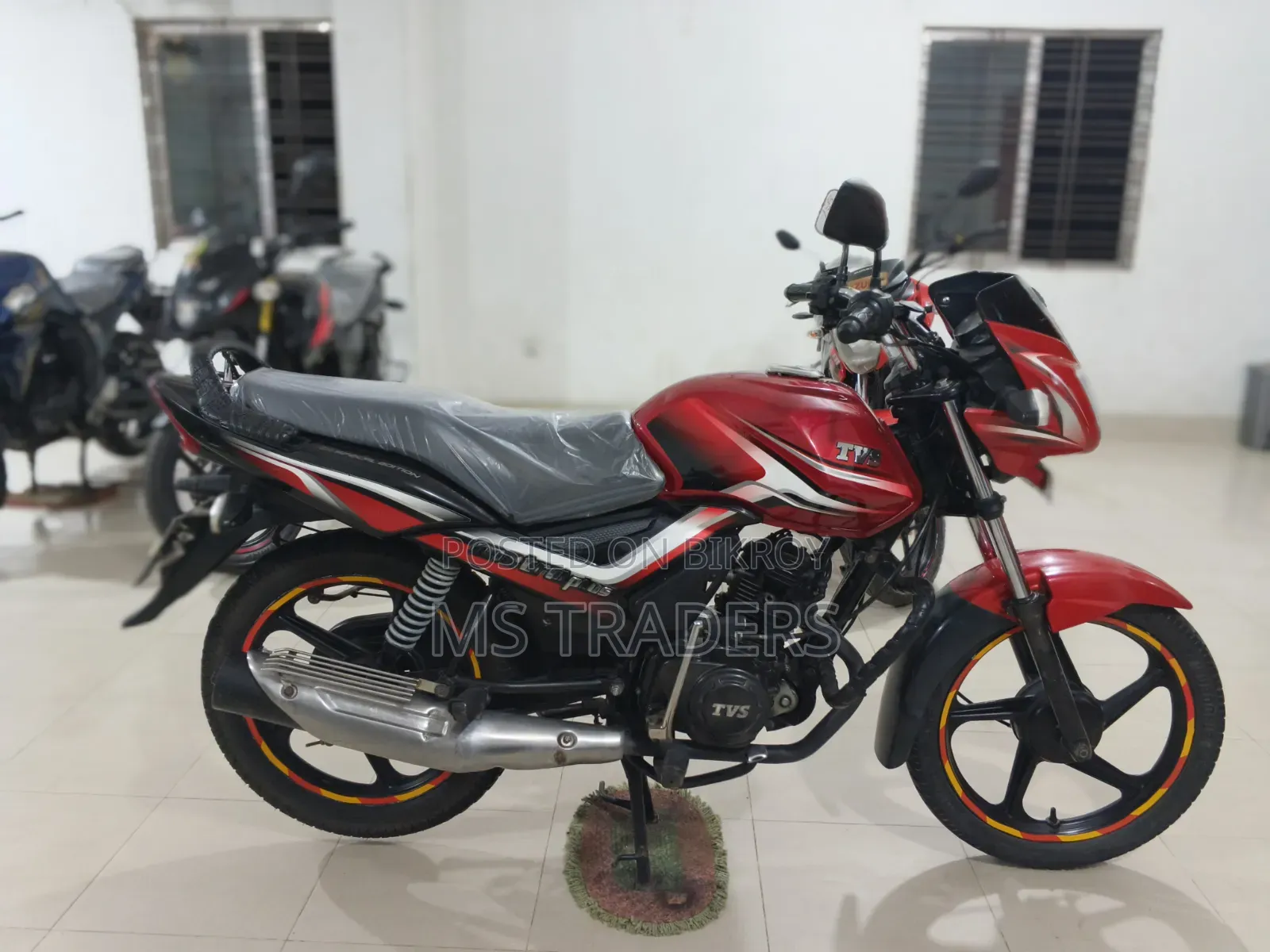 New TVS Metro Plus 2020 Red