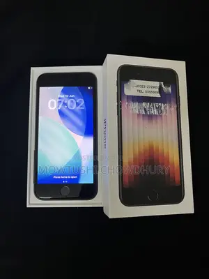 Apple iPhone SE (2022) 64 GB Black
