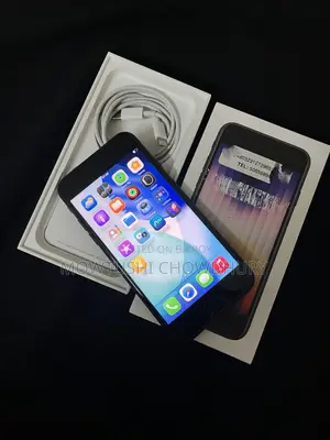Apple iPhone SE (2022) 64 GB Black