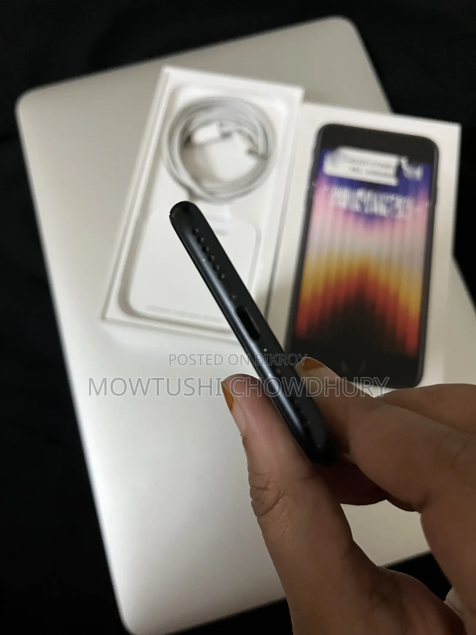 Apple iPhone SE (2022) 64 GB Black