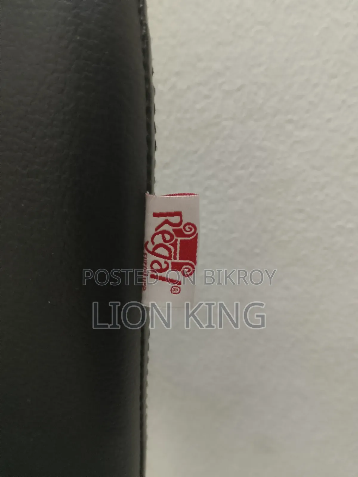 Regal Chair