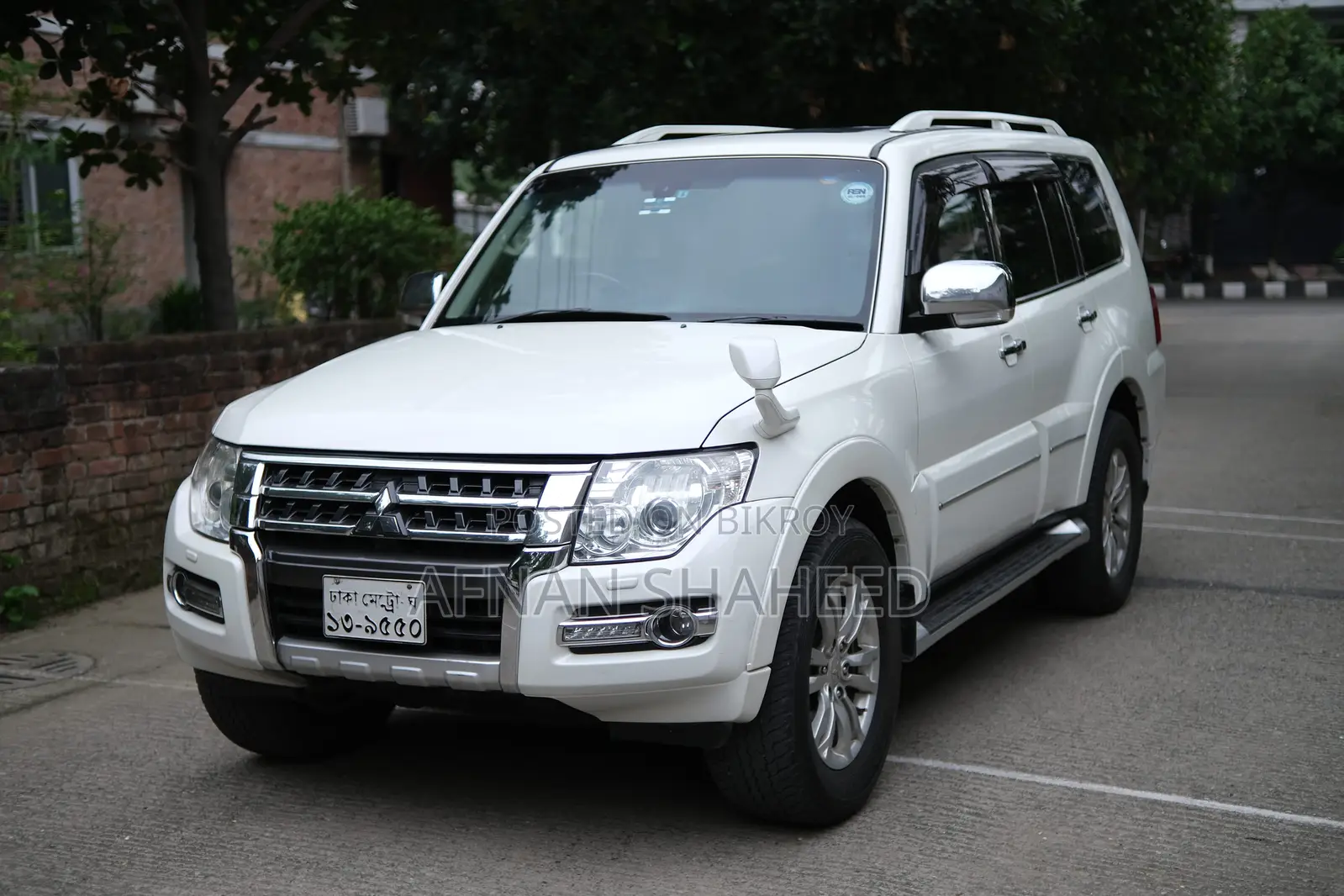 Mitsubishi Pajero 2014 White