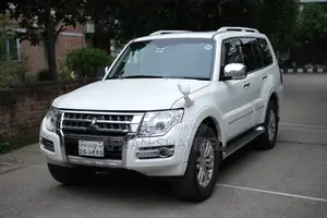 Mitsubishi Pajero 2014 White