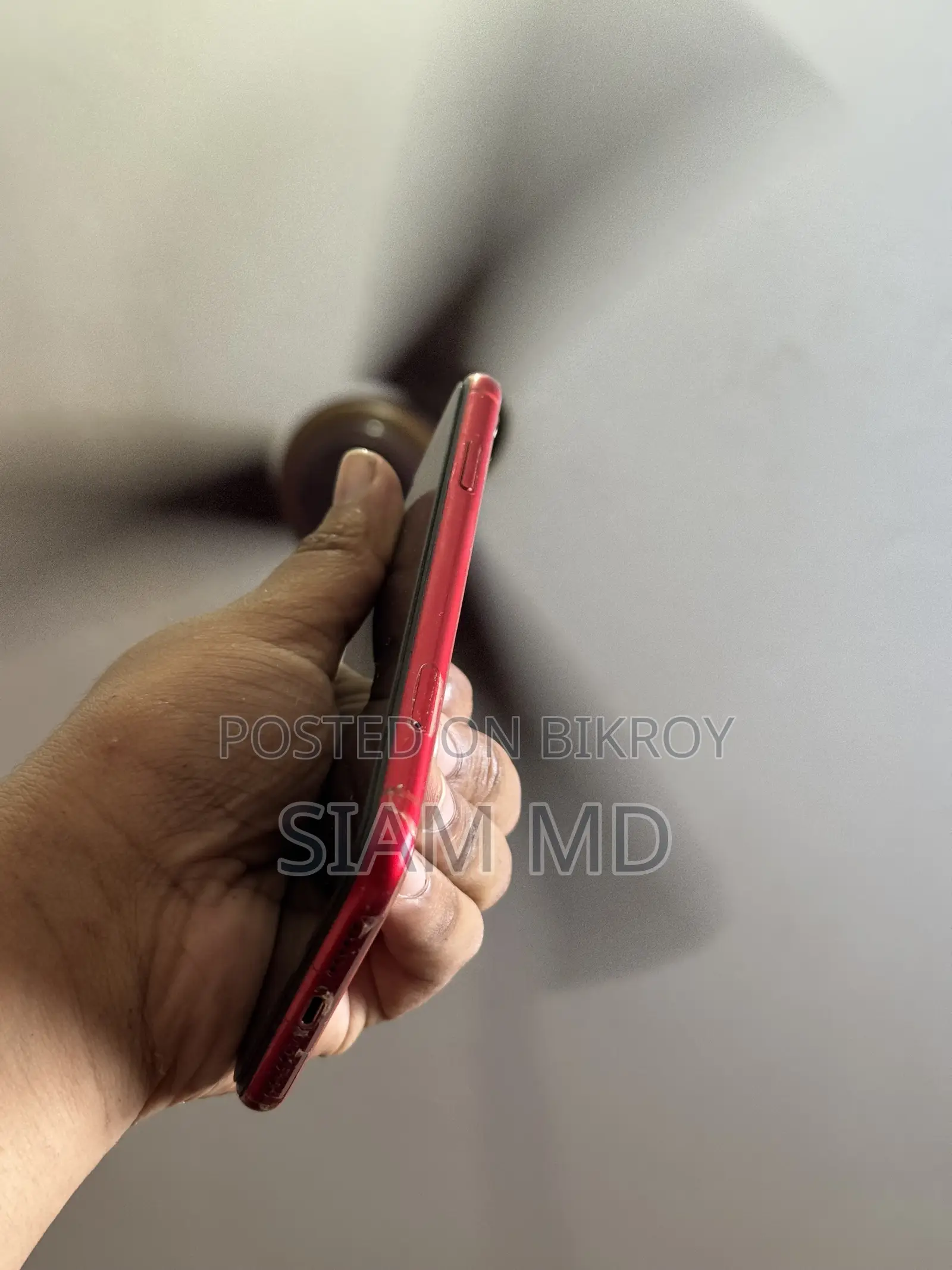 Apple iPhone XR 64 GB Red
