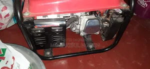 1000 W Generator Octane Engine
