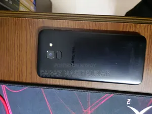 অ্যাপল আইফোন ৮ ৬৪ জিবি রেড