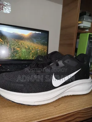 Nike Revolution 7 Shoes | New | 1:1 Premium | 1 Day Used | Size: 42