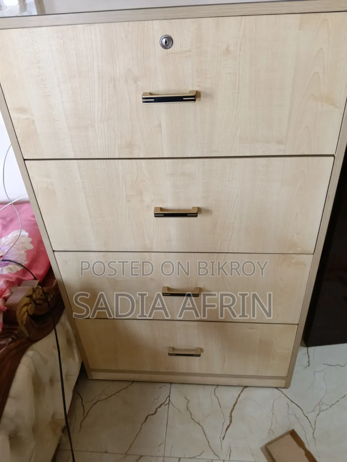 Single Wardrobe.