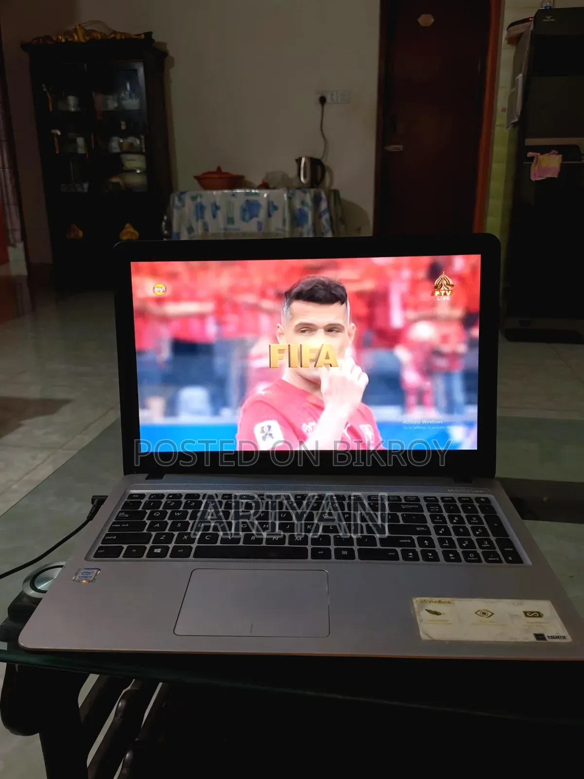 Laptop Asus VivoBook X540SA 4GB Intel Core i3 SSD 128GB