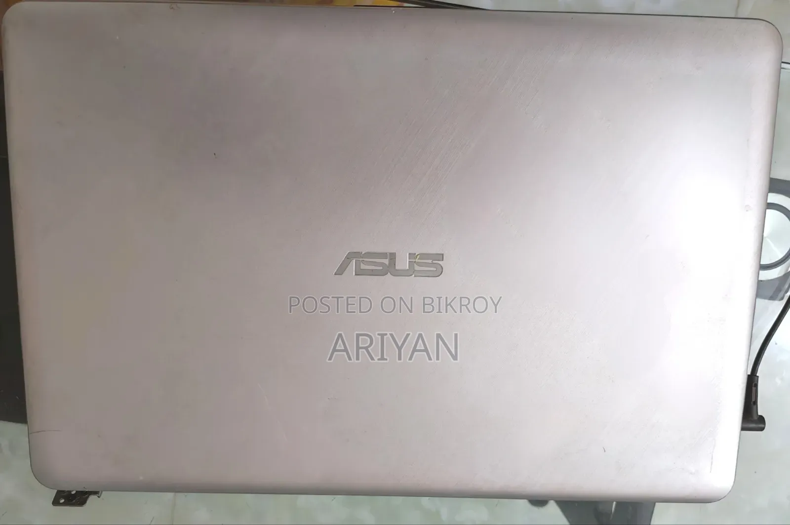 Laptop Asus VivoBook X540SA 4GB Intel Core i3 SSD 128GB