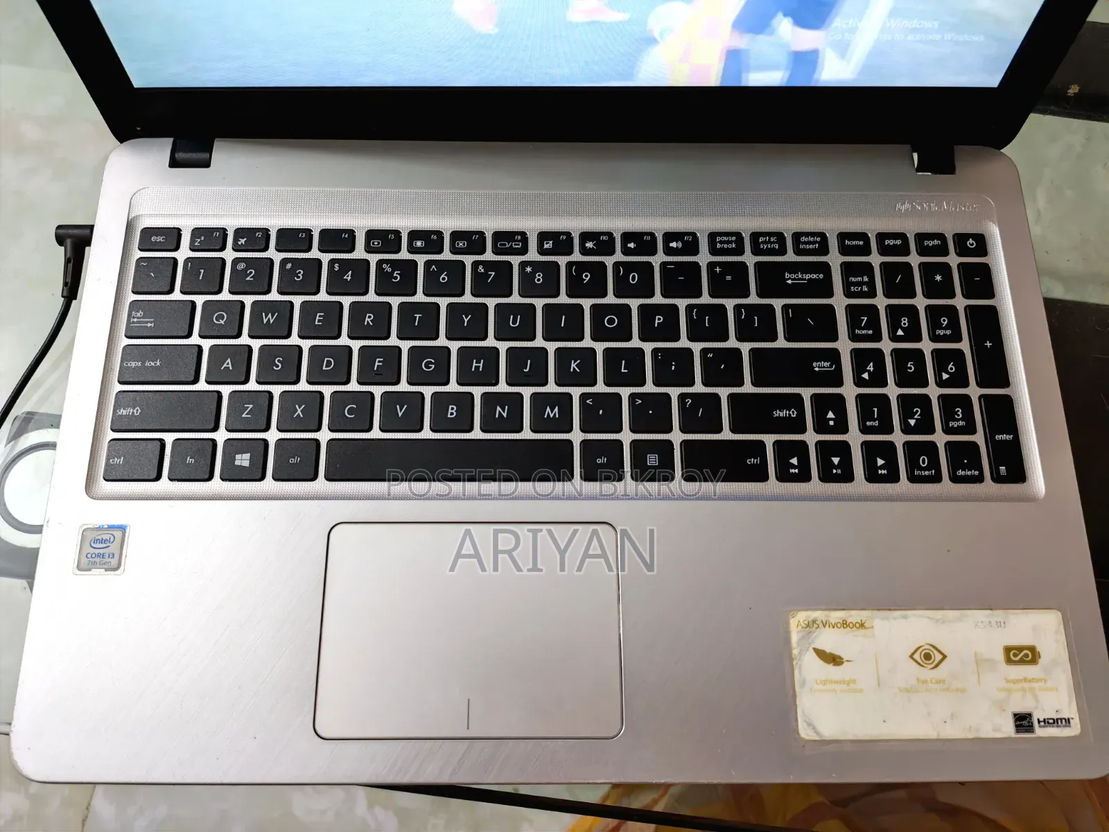 Laptop Asus VivoBook X540SA 4GB Intel Core i3 SSD 128GB
