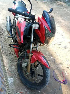 TVS Apache RTR 160 2V 2022 Red