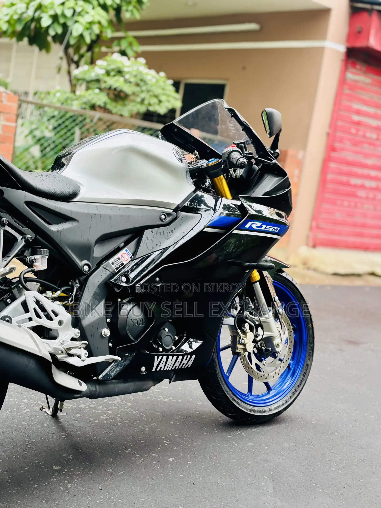 New Yamaha R1 2026 Silver