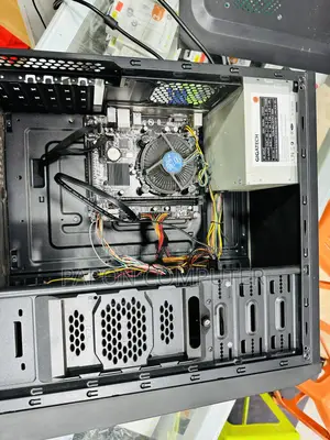Desktop Computer 4GB Intel Core i5 SSD 128GB