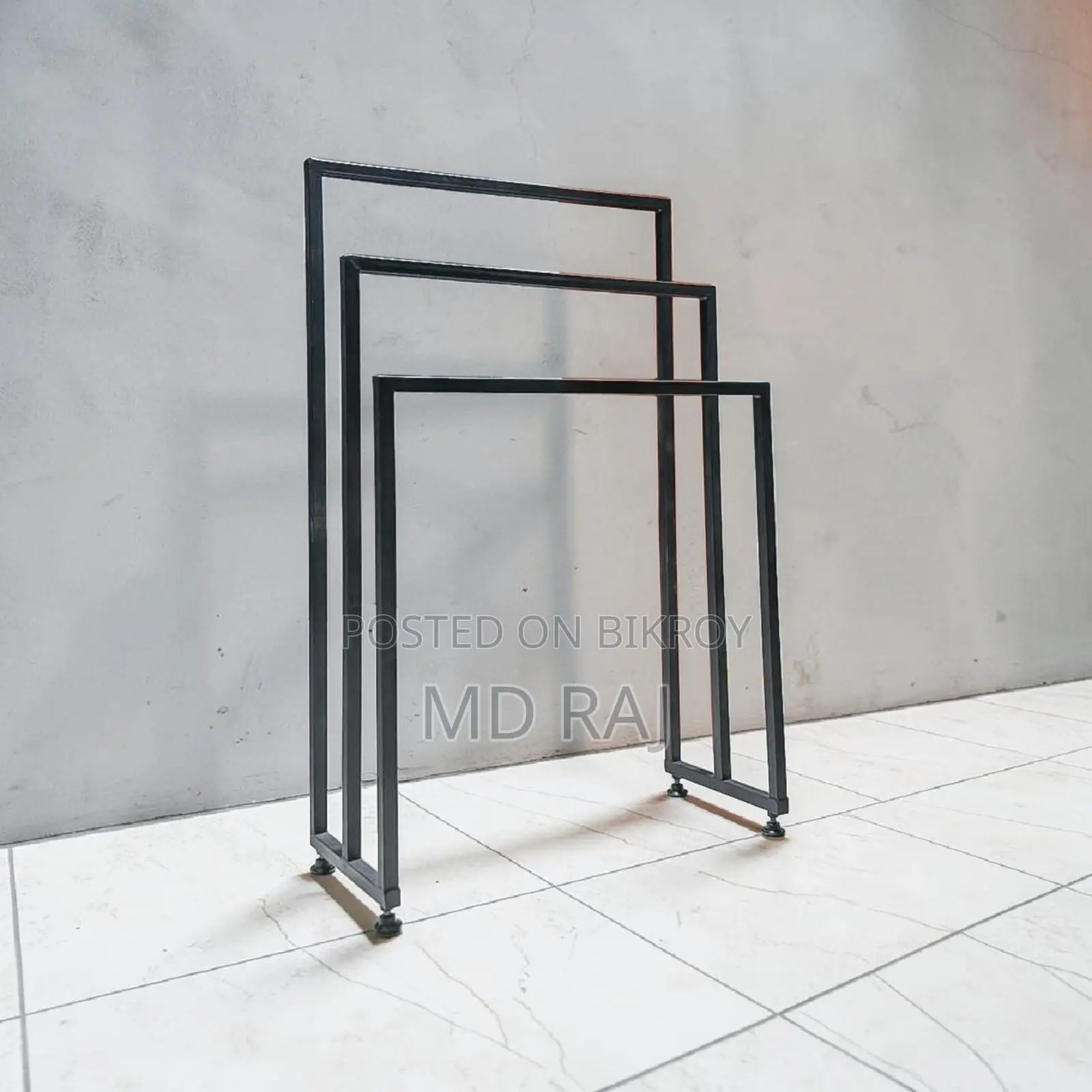 Modern Cloth Hanger Stand