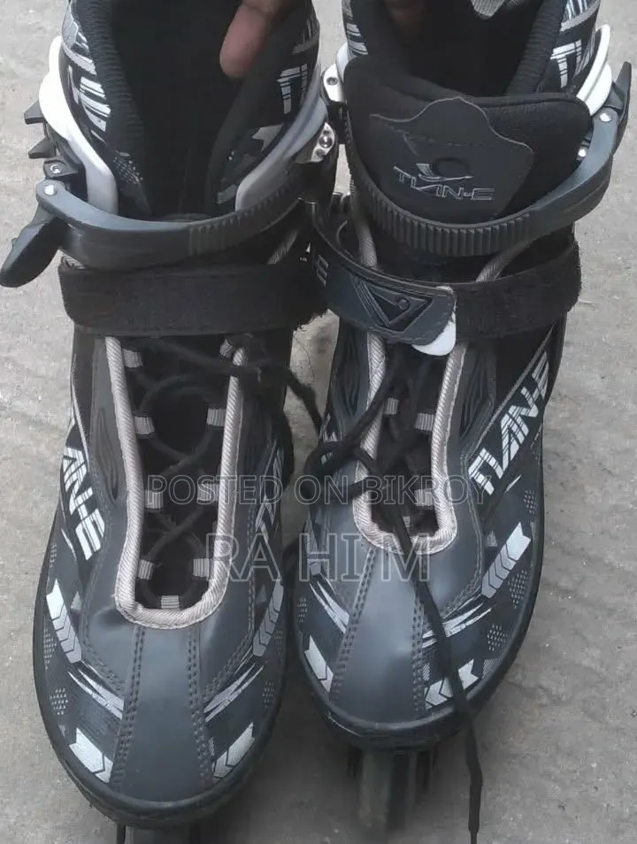 Skating Shoes For Sale