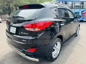 Hyundai Tucson Limited FWD ২০১০ কালো