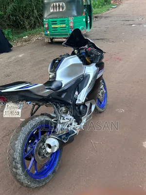 Yamaha 2021 Silver