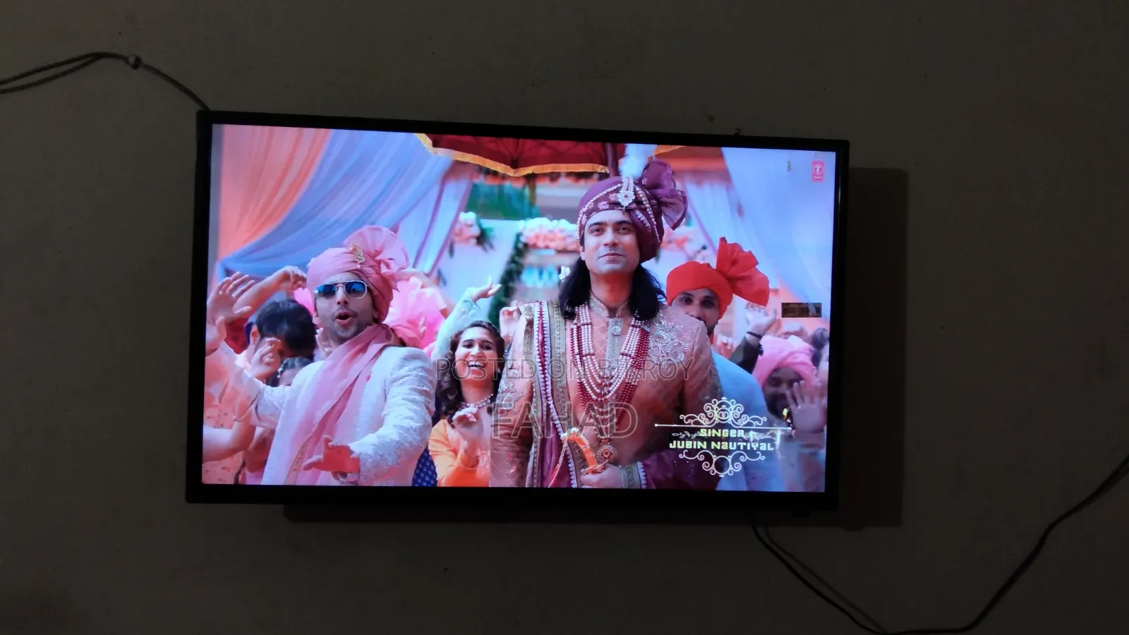 32" Felex Brand Smart TV