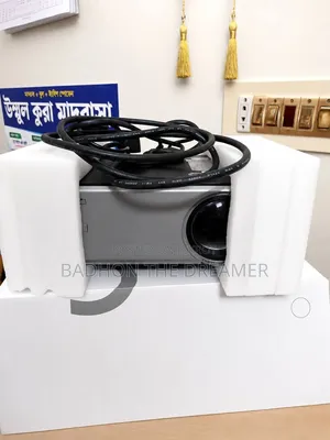 C8 Mini Projector