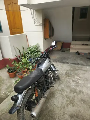 হোন্ডা ২০১৬ সিলভার