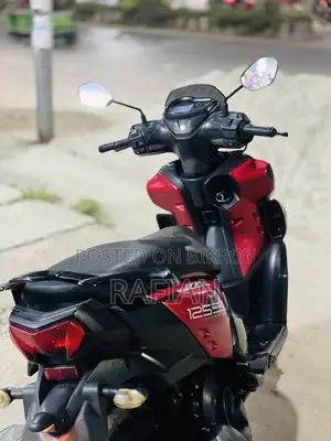 Yamaha 2022 Red