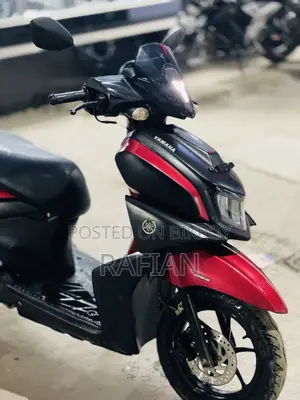 Yamaha 2022 Red