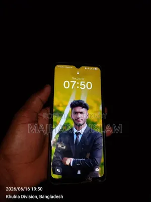Oppo A18 128 GB Silver