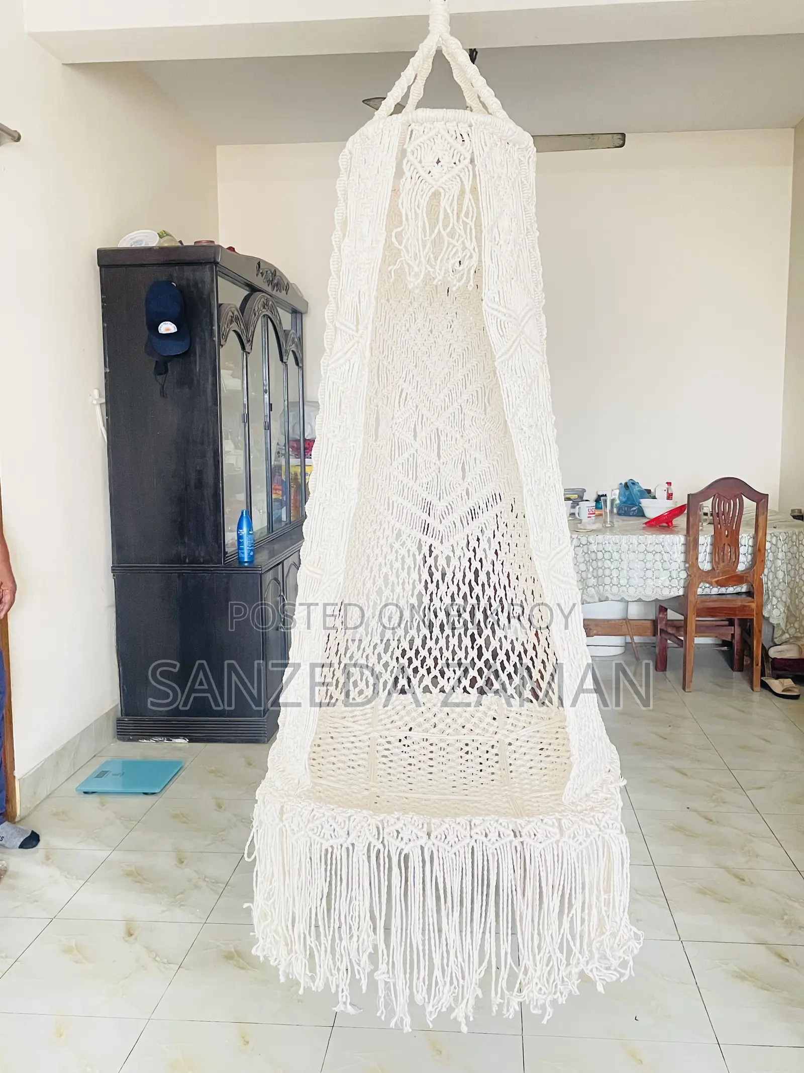 Brand New 30-Inch Round Dolna/Swing Chair for Sale (Unused)