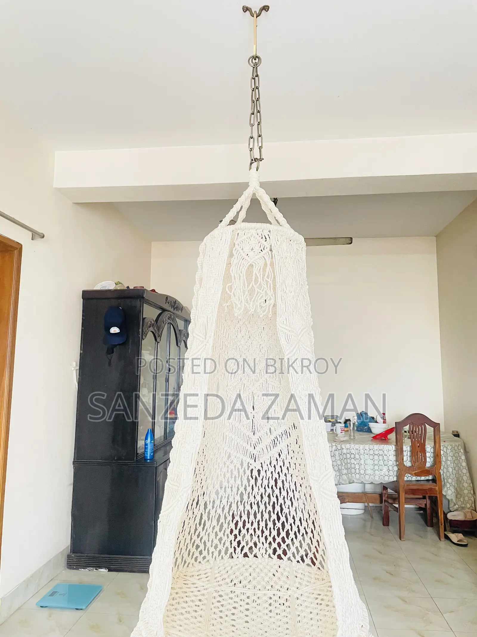 Brand New 30-Inch Round Dolna/Swing Chair for Sale (Unused)