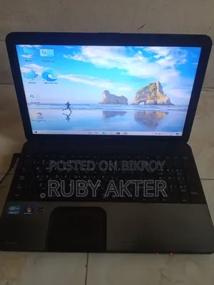 Laptop Toshiba Satellite C870 4GB Intel Core i5 HDD 1T