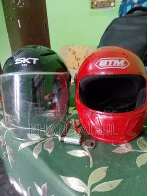 Helmet and hydraulic lock.