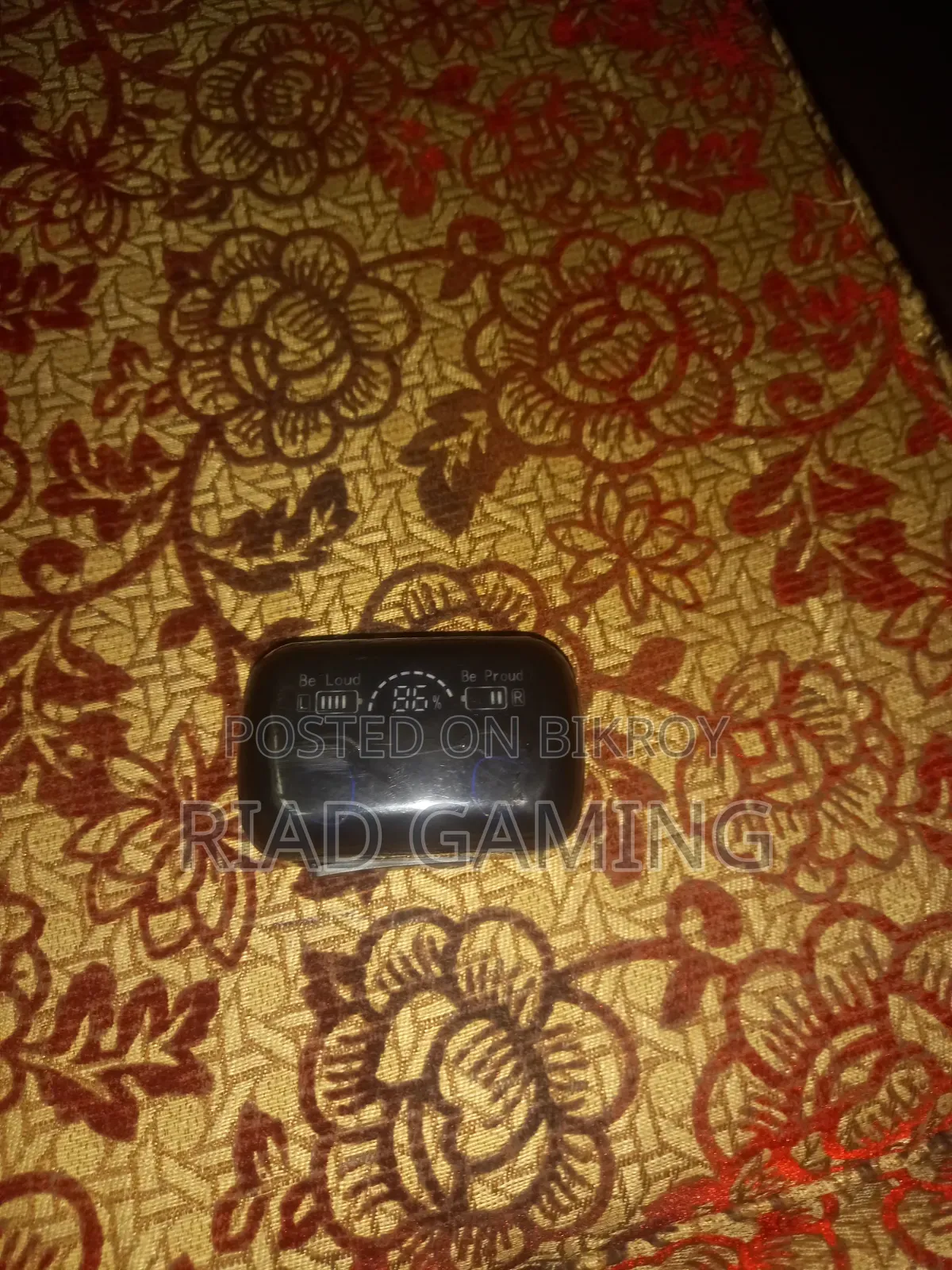 The headphone is very good, I have been using it for a long time