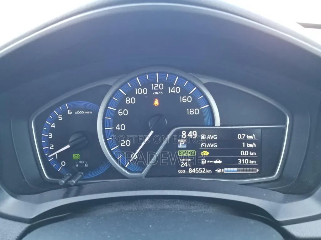 Toyota Axio 2021 Silver