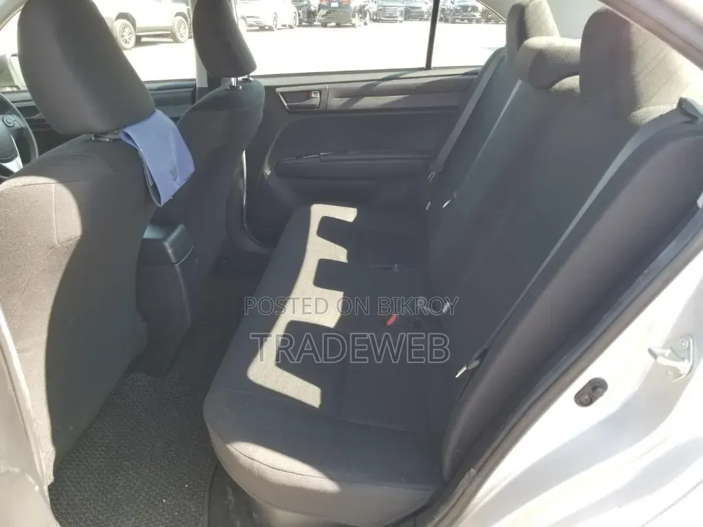 Toyota Axio 2021 Silver