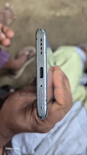 Realme 10 Pro+ 128 GB Silver