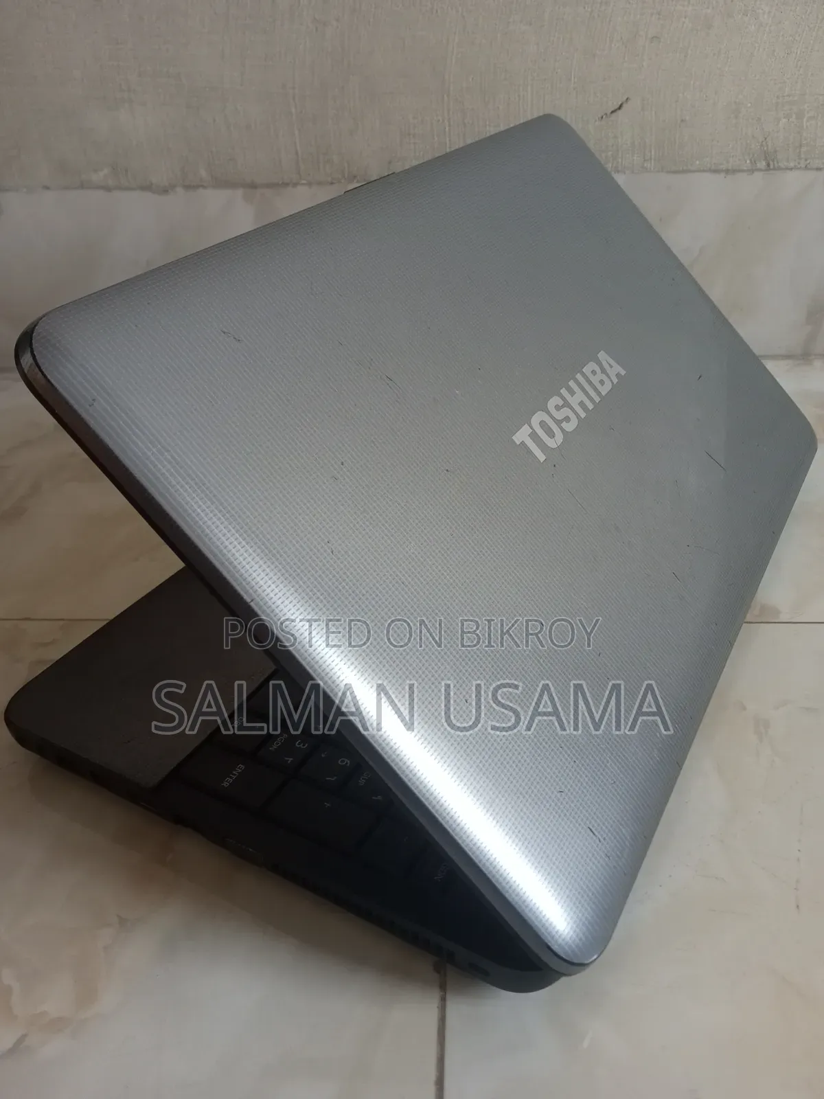 Laptop Toshiba Satellite C850 4GB Intel Core i5 HDD+SSD 1T