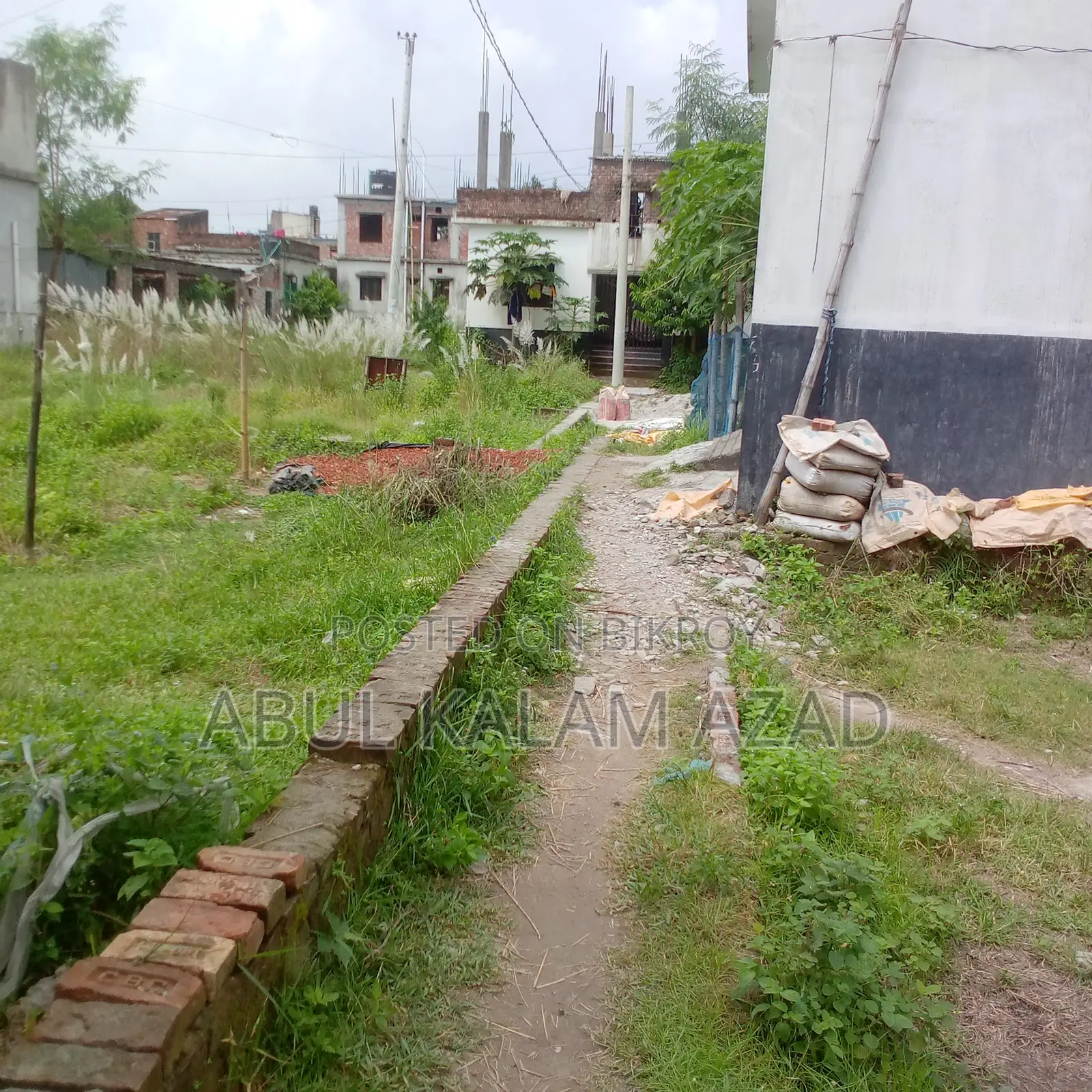 Land in Keranigonj