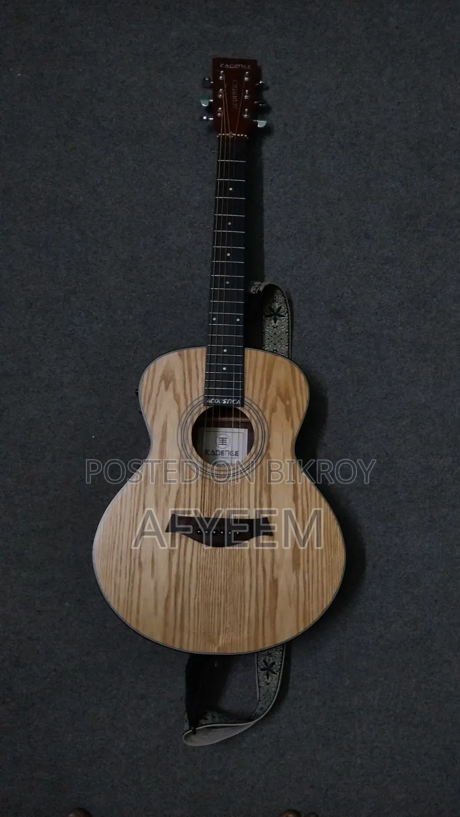 Kadence Acoustic Guitar
