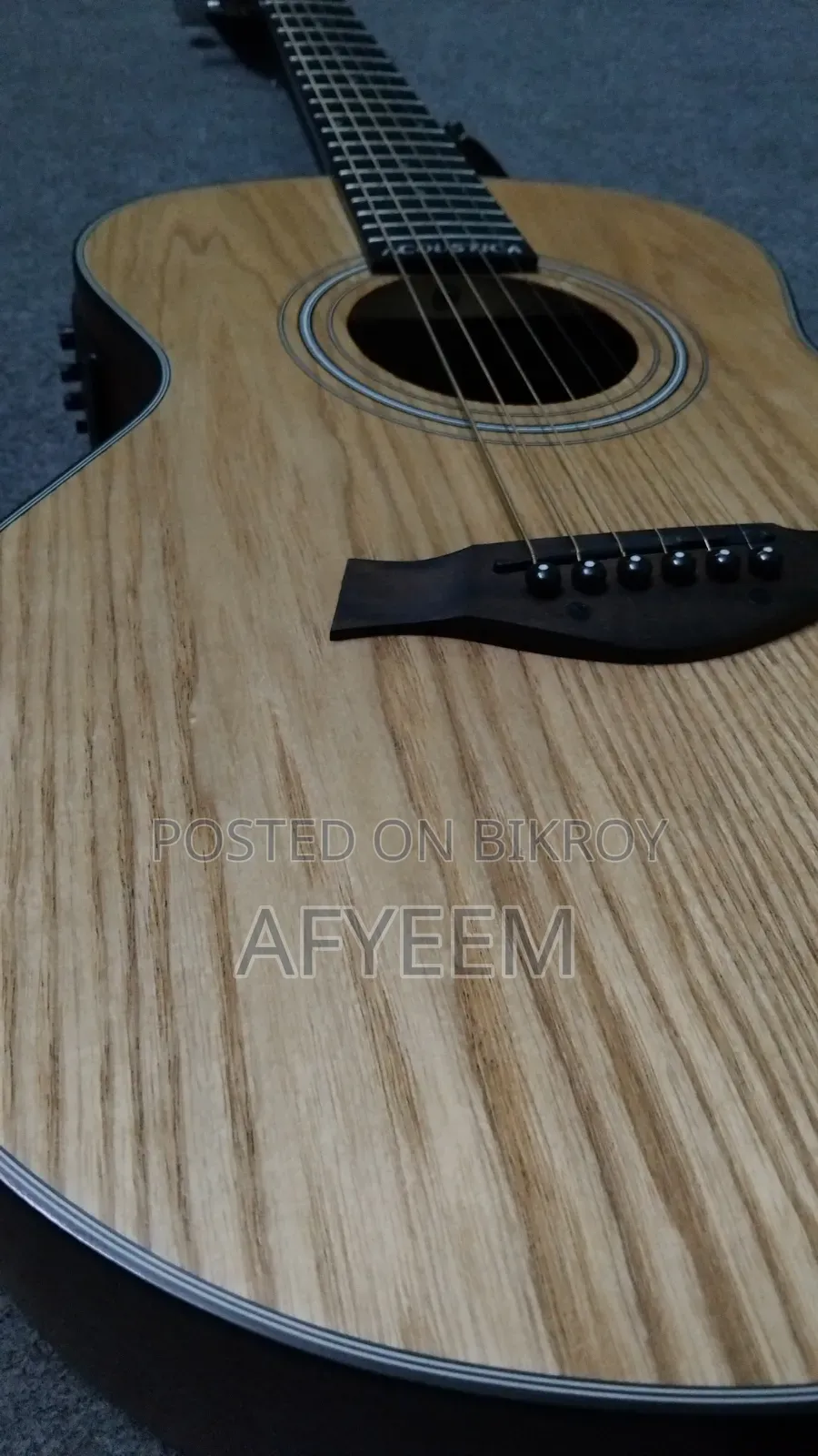 Kadence Acoustic Guitar