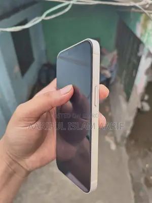 Apple iPhone 13 128 GB White