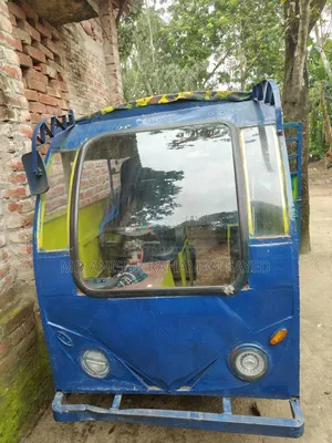 Bus 2025 Blue
