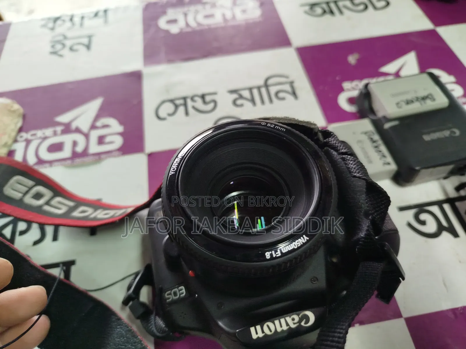 The camera is very good, no problems. If you want to buy it, come to Badiar Mor.
