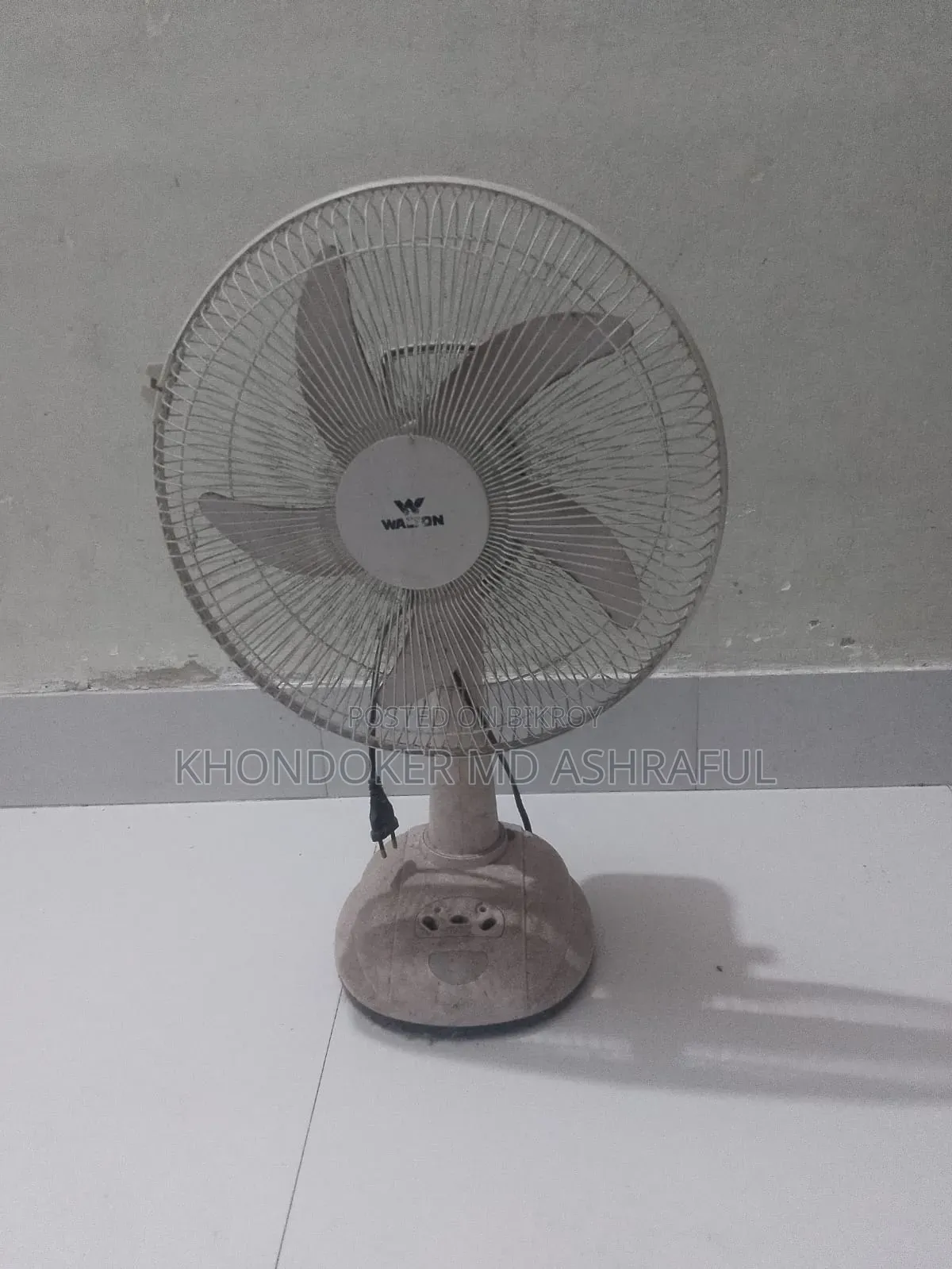 Walton Rechargeable Fan