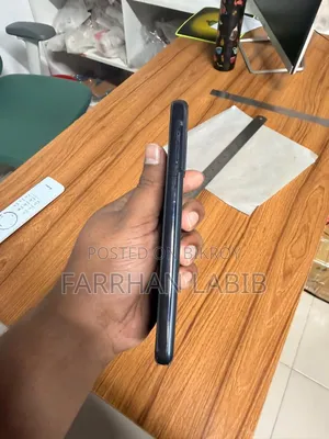 Samsung Galaxy S21 5G 128 GB Black